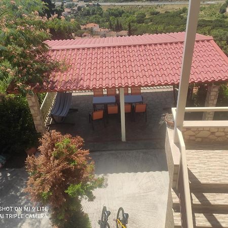 Guesthouse Zografia Vrasná Dış mekan fotoğraf