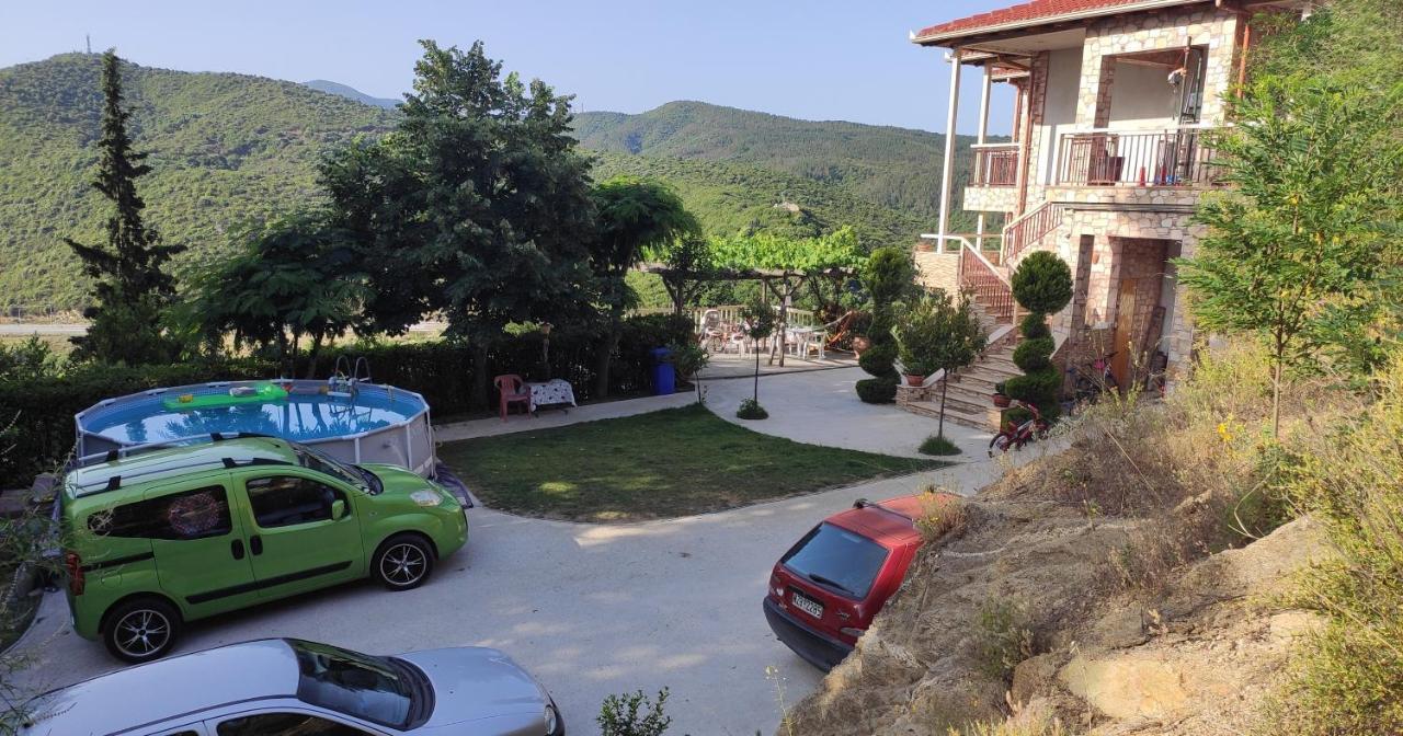 Guesthouse Zografia Vrasná Dış mekan fotoğraf