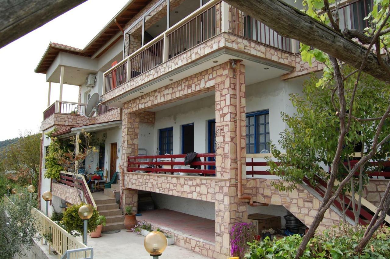 Guesthouse Zografia Vrasná Dış mekan fotoğraf