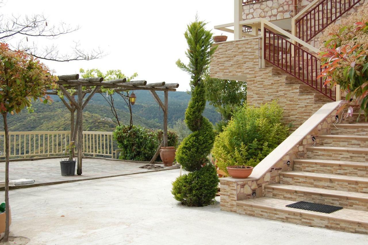 Guesthouse Zografia Vrasná Dış mekan fotoğraf