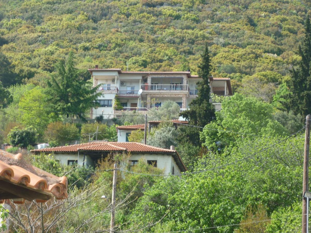 Guesthouse Zografia Vrasná Dış mekan fotoğraf